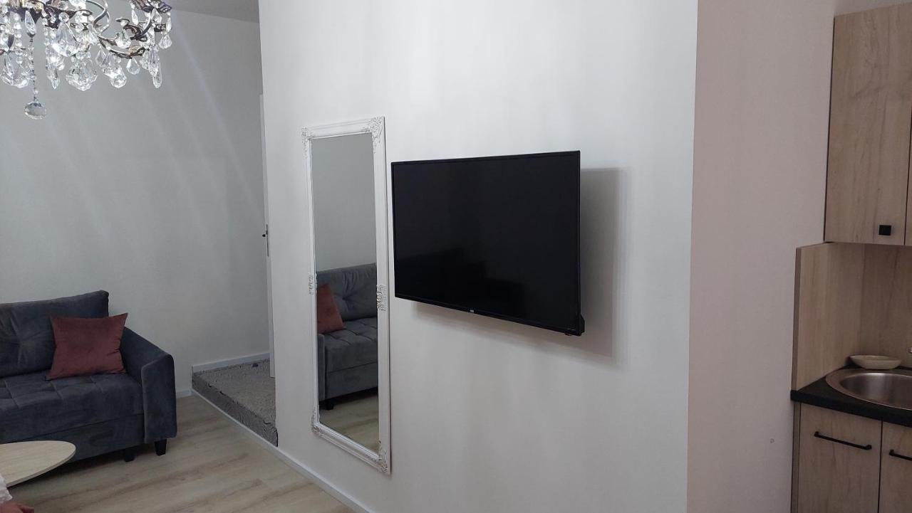 Apartments Artee Free Garage Parking サラエヴォ エクステリア 写真